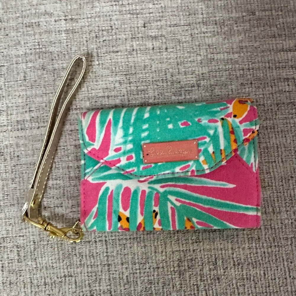 Lilly Pulitzer Ring Me Up Wristlet Wallet